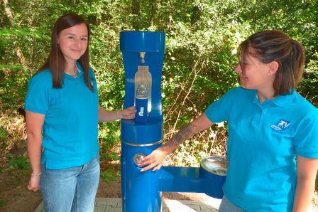 Zum Artikel "Erfrischung auf Knopfdruck: ZVG Dieburg nimmt öffentlichen Trinkwasserbrunnen in Betrieb"
